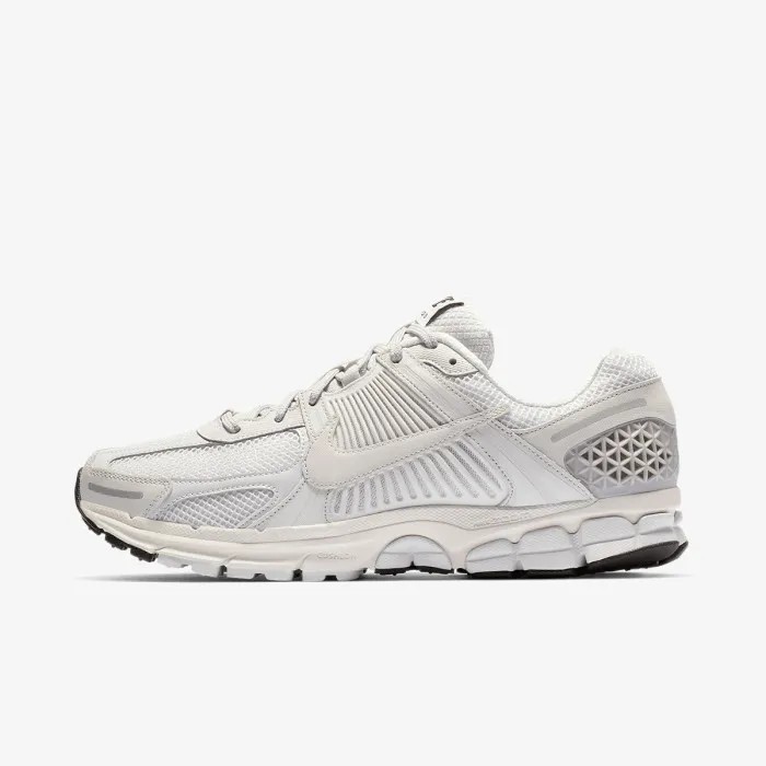 Nike NIKE ZOOM VOMERO 5 SP 
