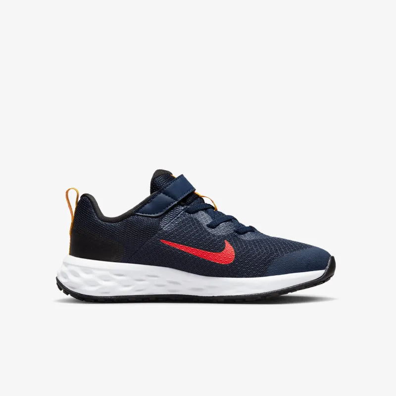 Nike REVOLUTION 6 NN PSV 