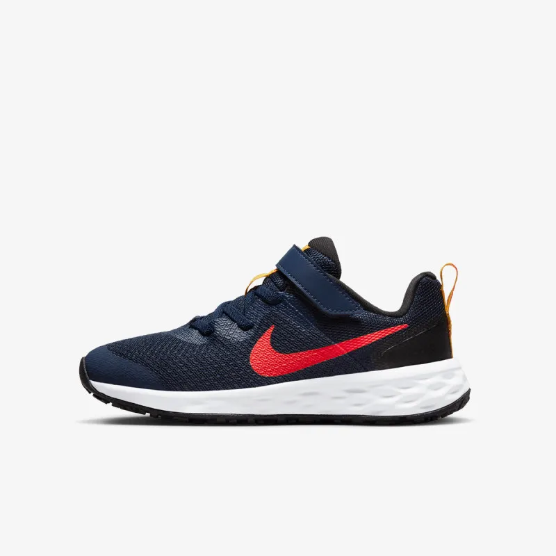 Nike REVOLUTION 6 NN PSV 