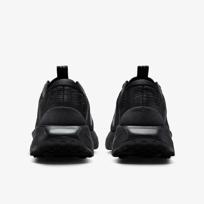 Nike MOTIVA 