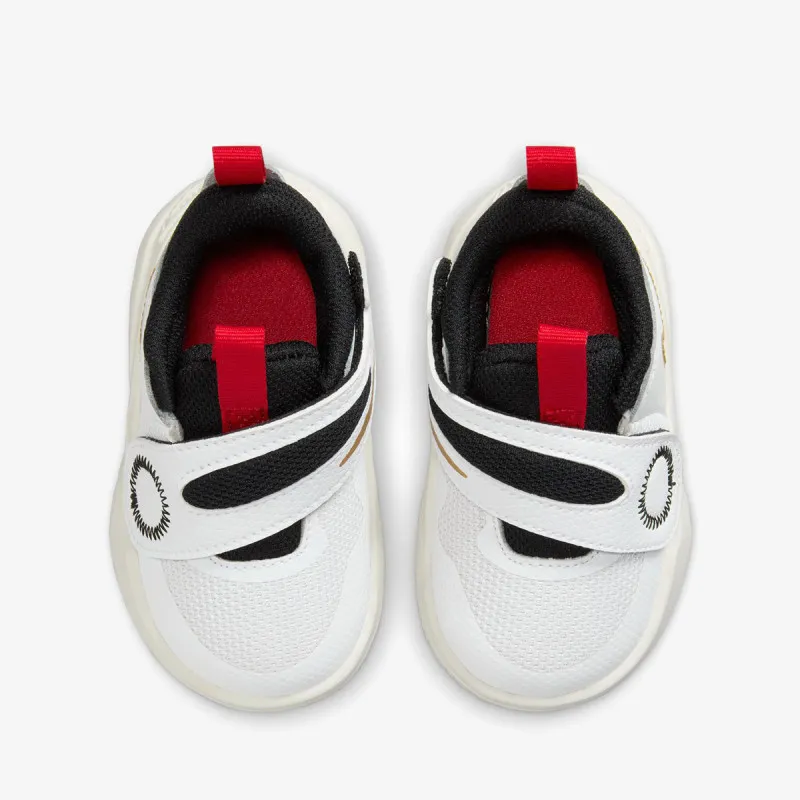Nike TEAM HUSTLE D 11 TD 