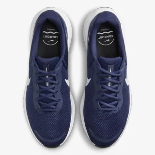 Nike REVOLUTION 7 