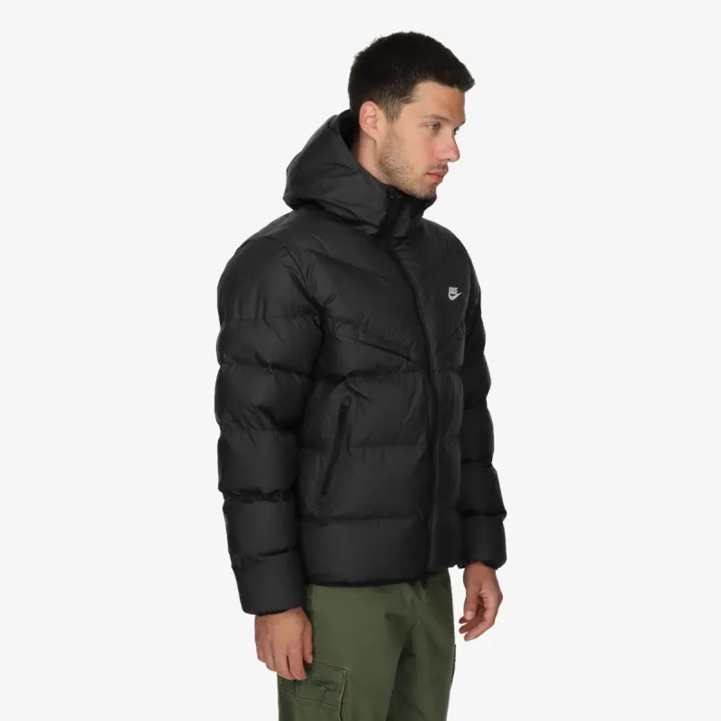 Nike Storm-FIT Windrunner 