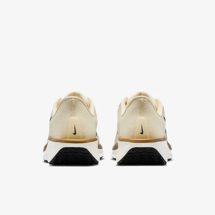 Nike WMNS NIKE QUEST 6 