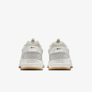 Nike W NIKE ZOOM VOMERO ROAM 