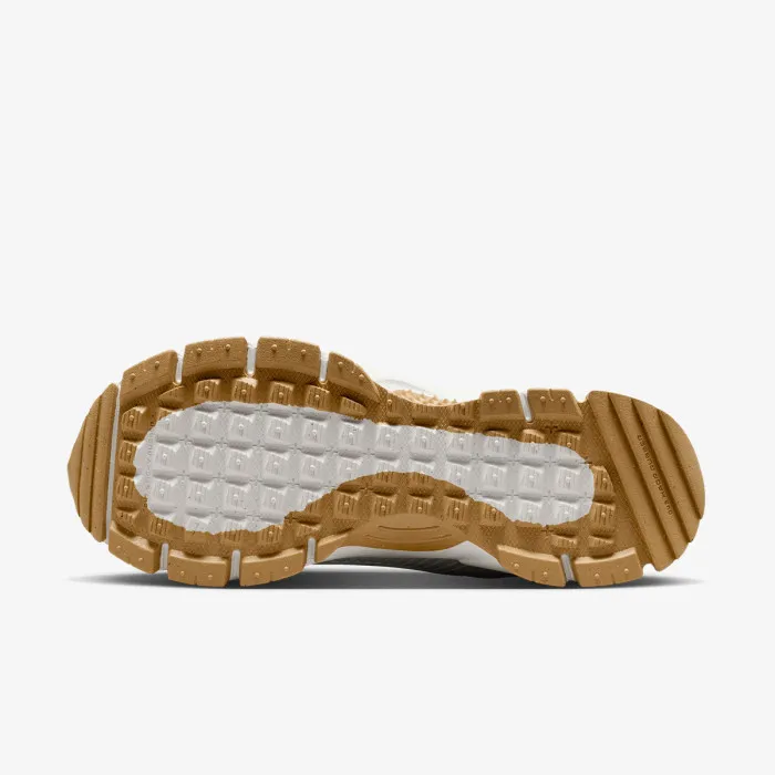 Nike W NIKE ZOOM VOMERO ROAM 