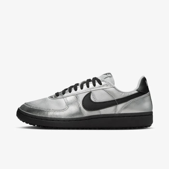 Nike WMNS NIKE FIELD GENERAL SE 
