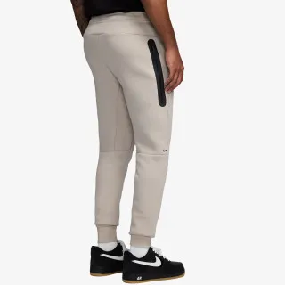 Nike M NK TCH FLC JGGR 