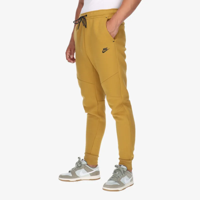 Nike M NK TCH FLC JGGR 
