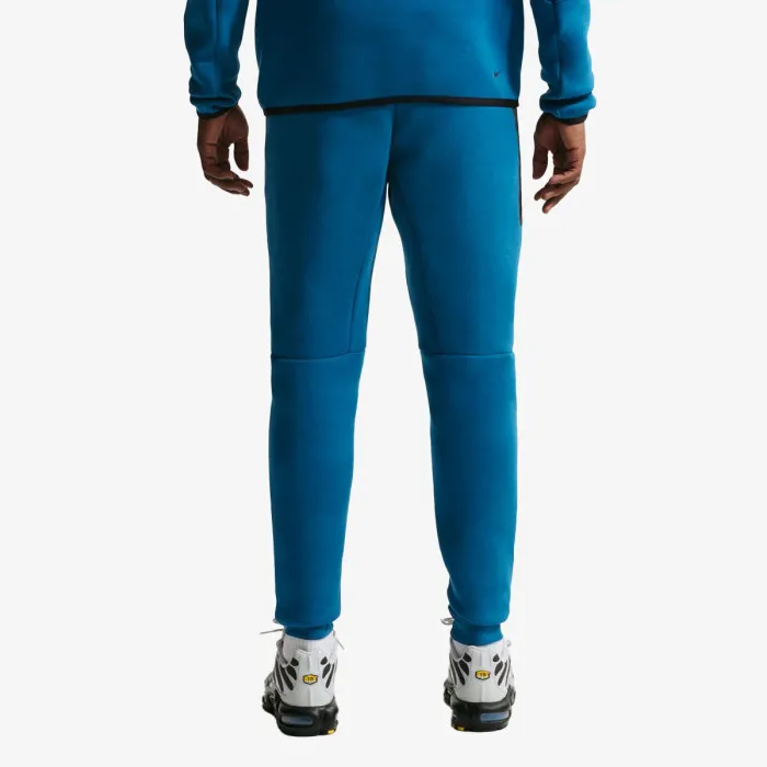Nike M NK TCH FLC JGGR 