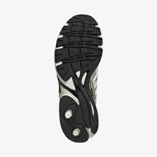 adidas ADISTAR CONTROL 3 