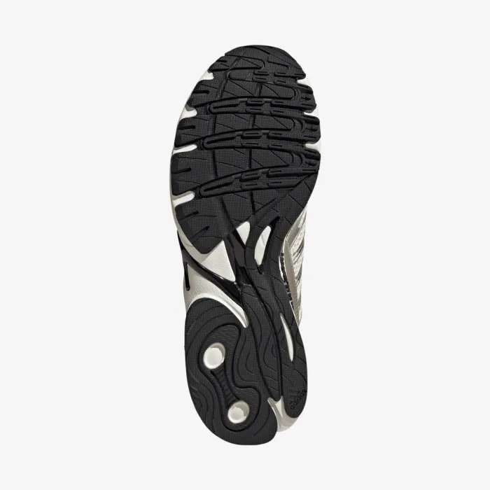 adidas ADISTAR CONTROL 3 
