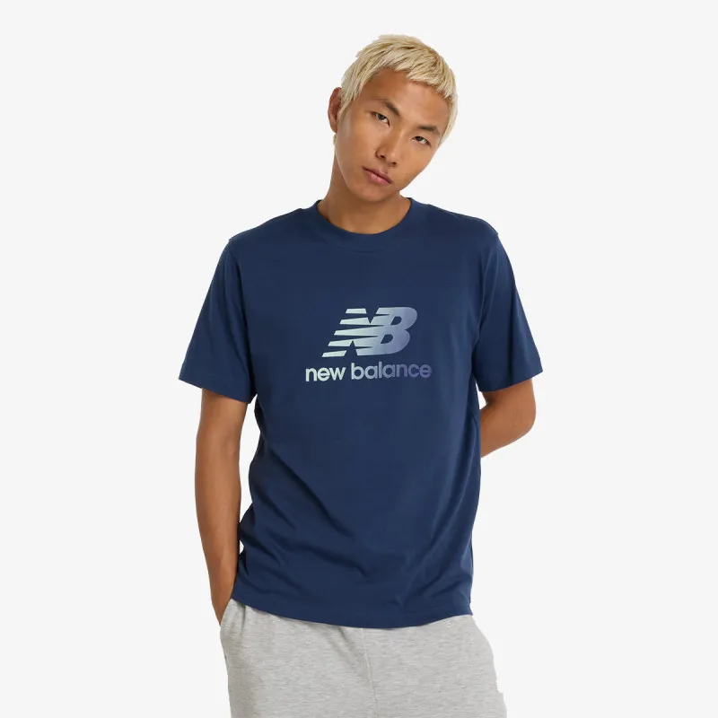 NEW BALANCE Sport Essentials Gradient Logo T-Shirt 