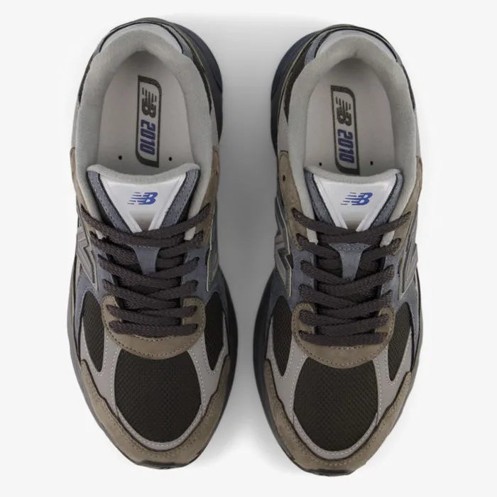 NEW BALANCE 2010 